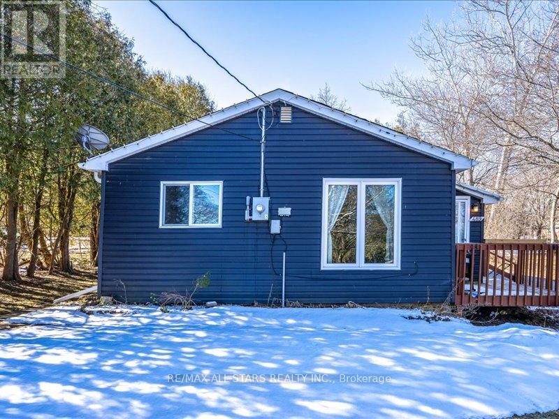 Property at 489 BAY STREET image 4