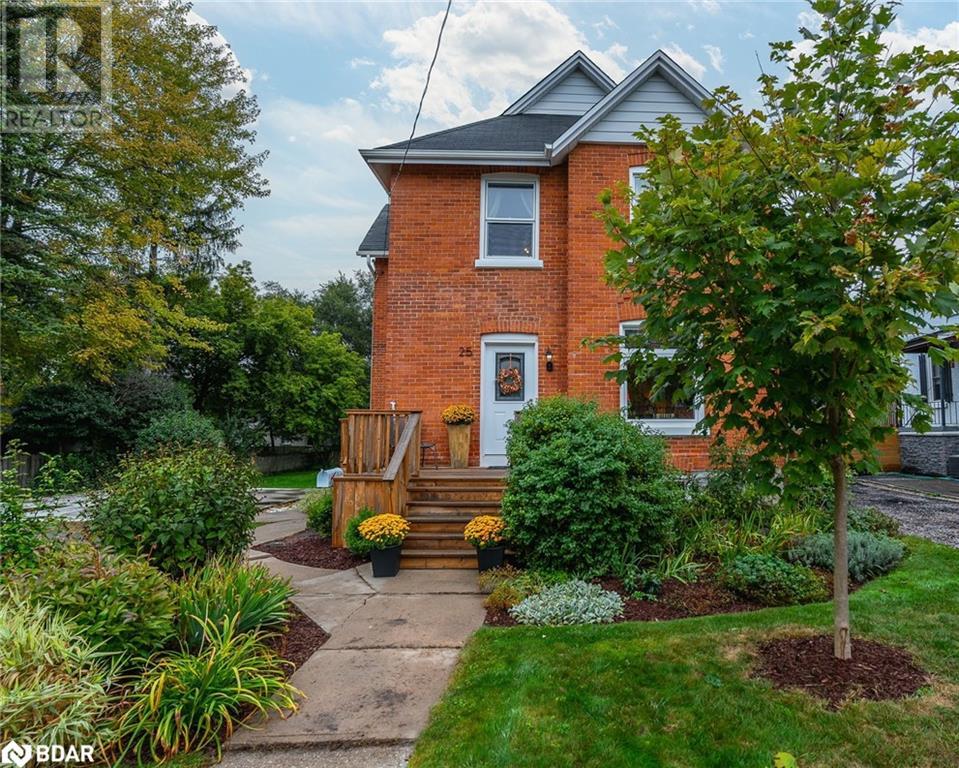 25 William Street, Barrie, Ontario  L4N 3J4 - Photo 1 - 40697400