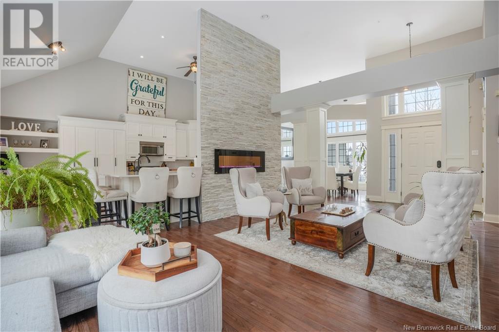 Property at 22 Railside Court image 2