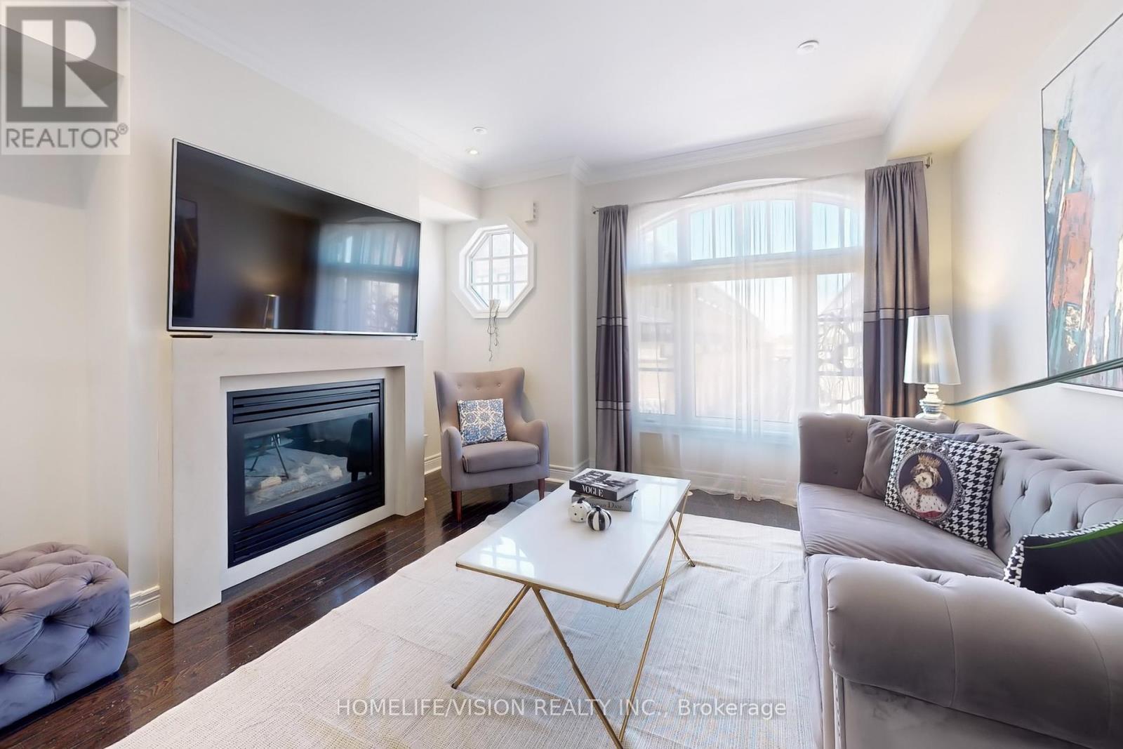 89 Ruby Lang Lane, Toronto (Mimico), Ontario  M8Z 0B8 - Photo 6 - W12047492