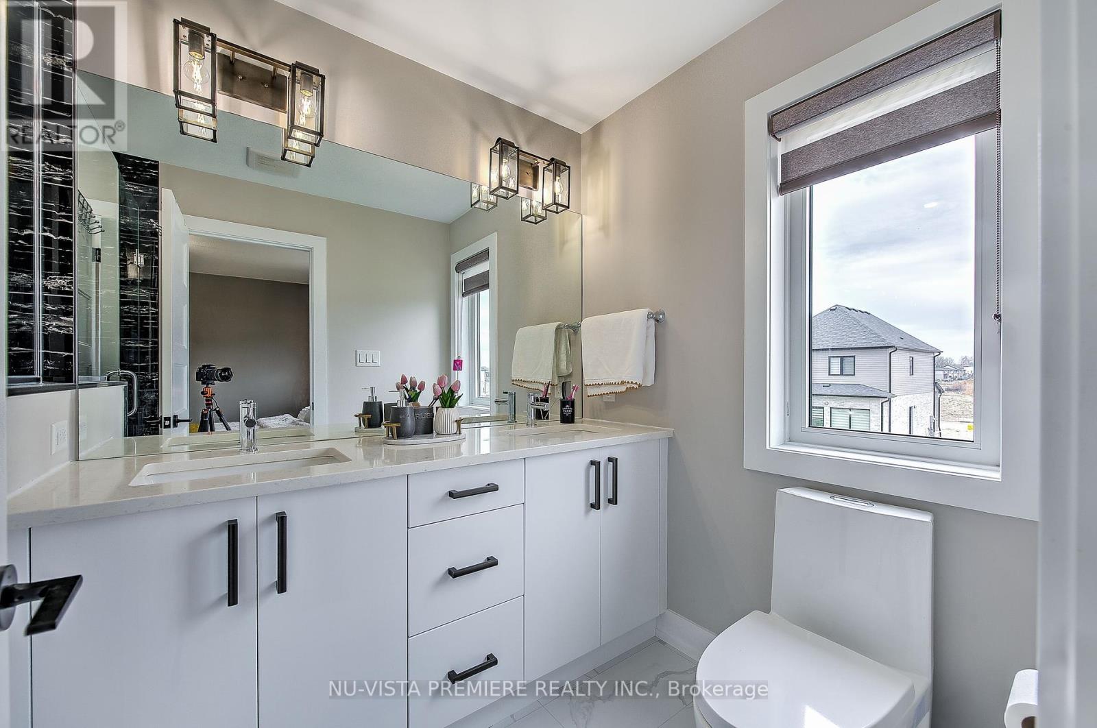 Photo 19 of 50 for 1472 Medway Park Drive