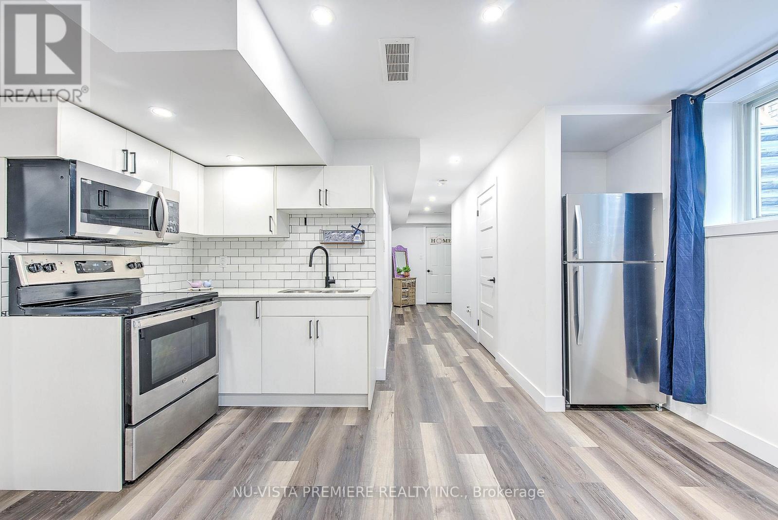Photo 31 of 50 for 1472 Medway Park Drive