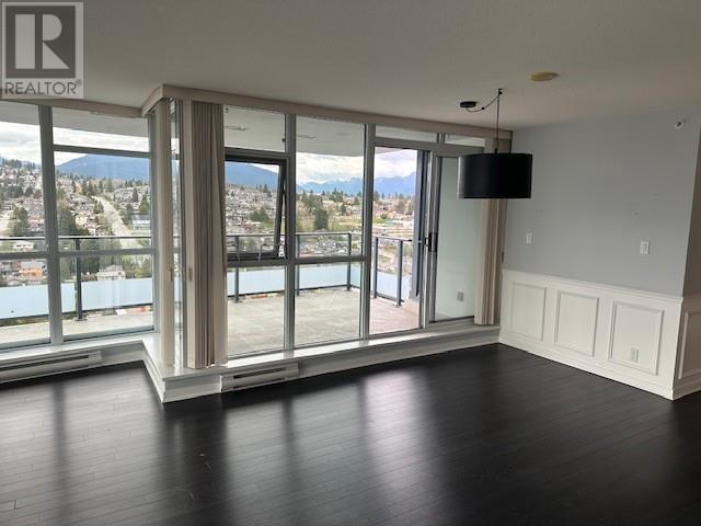 Listing Picture 6 of 14 : 2704 2225 HOLDOM AVENUE, Burnaby / 本拿比 - 魯藝地產 Yvonne Lu Group - MLS Medallion Club Member