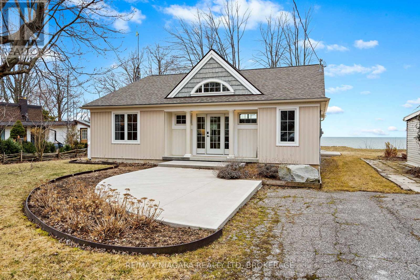 Property at 15 DERNER LINE image 1