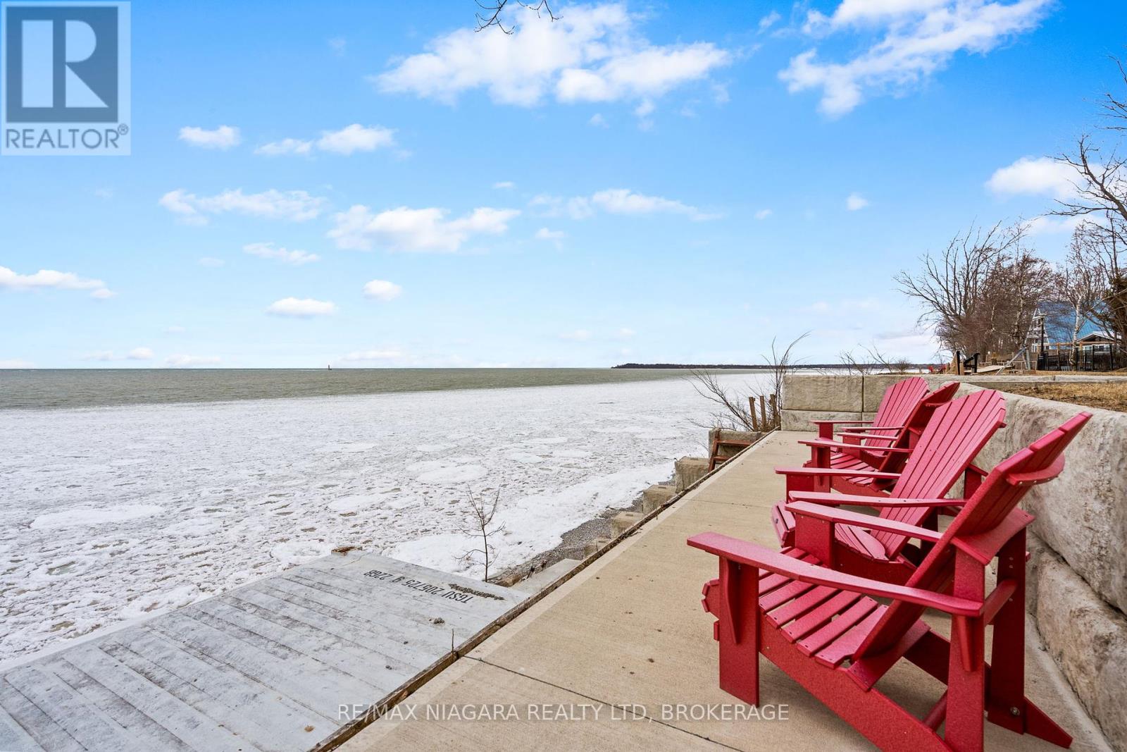 Property at 15 DERNER LINE image 5