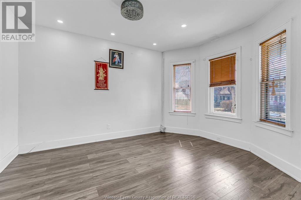 Property at 1024 WINDSOR AVENUE image 4