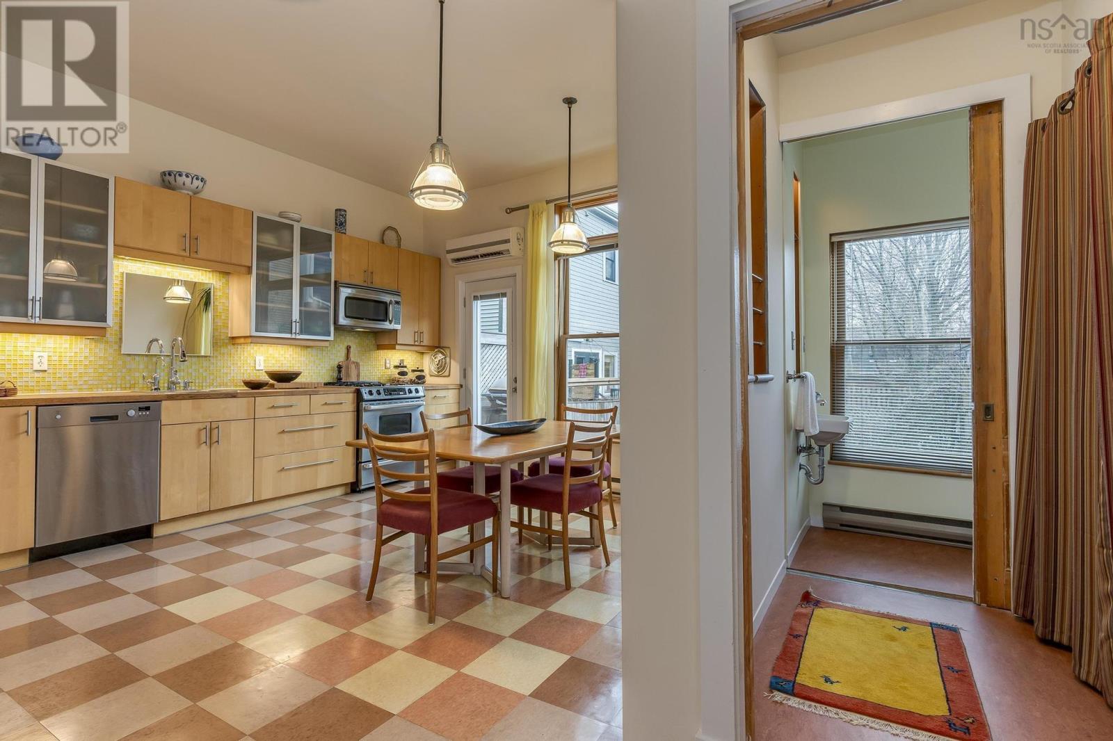 5658 Nora Bernard Street, Halifax, Nova Scotia  B3K 1B5 - Photo 14 - 202506121