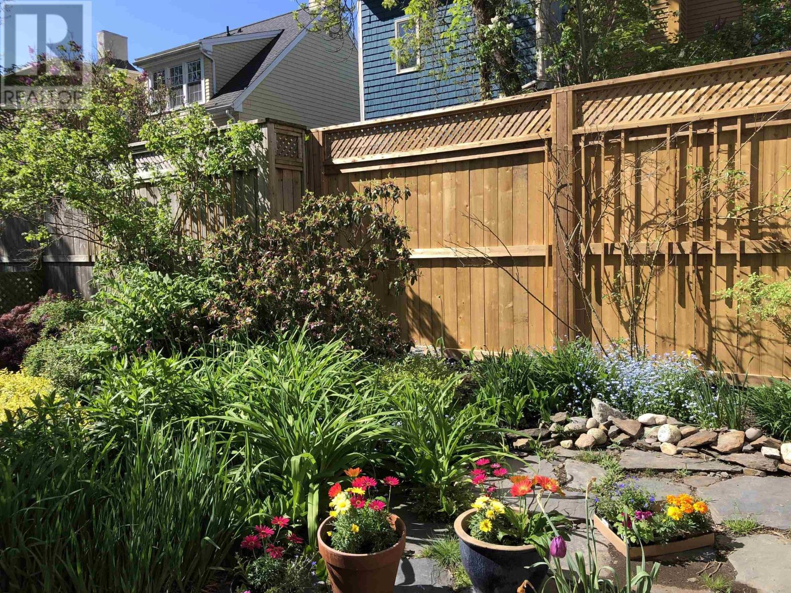 5658 Nora Bernard Street, Halifax, Nova Scotia  B3K 1B5 - Photo 35 - 202506121