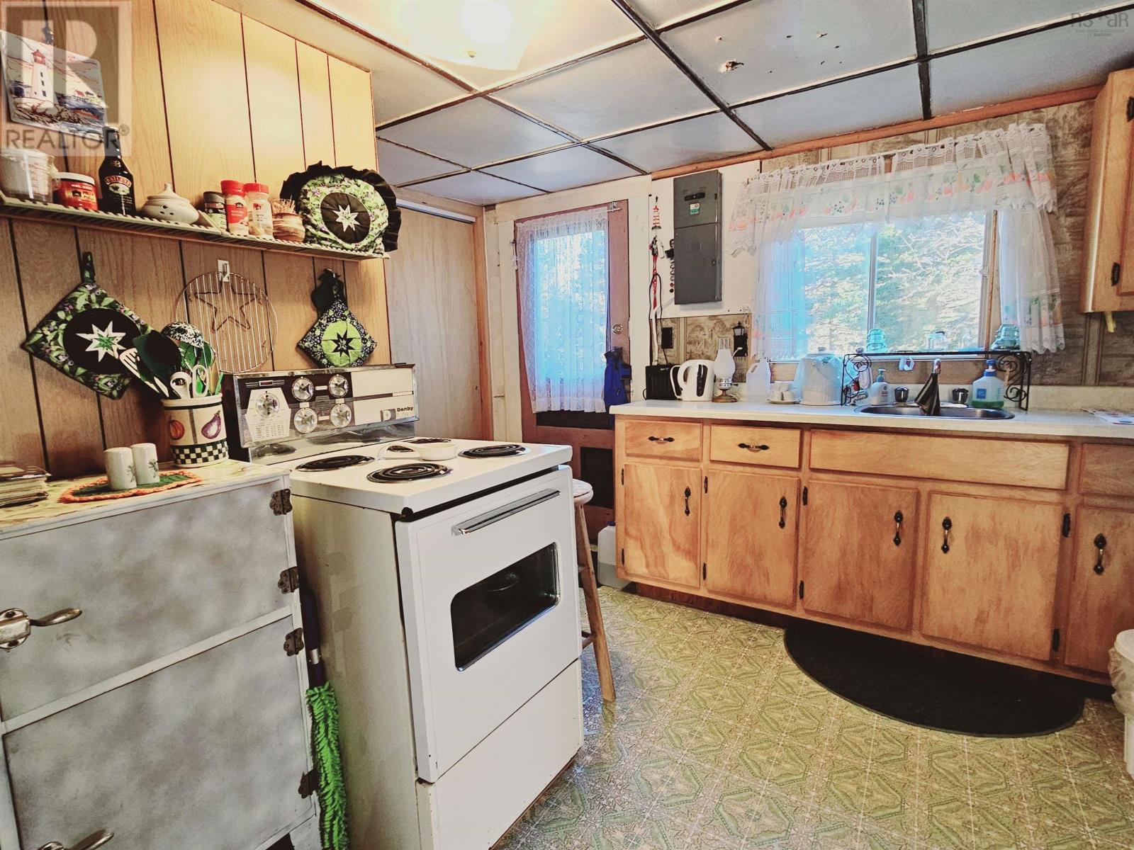 2684 Sandy Point Road, Lower Sandy Point, Nova Scotia  B0T 1W0 - Photo 10 - 202506125