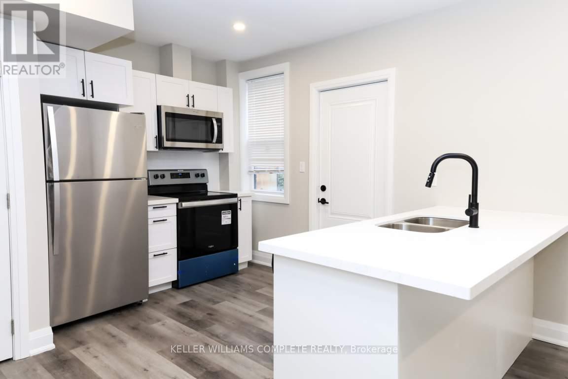 Property at 574 CANNON STREET E image 4