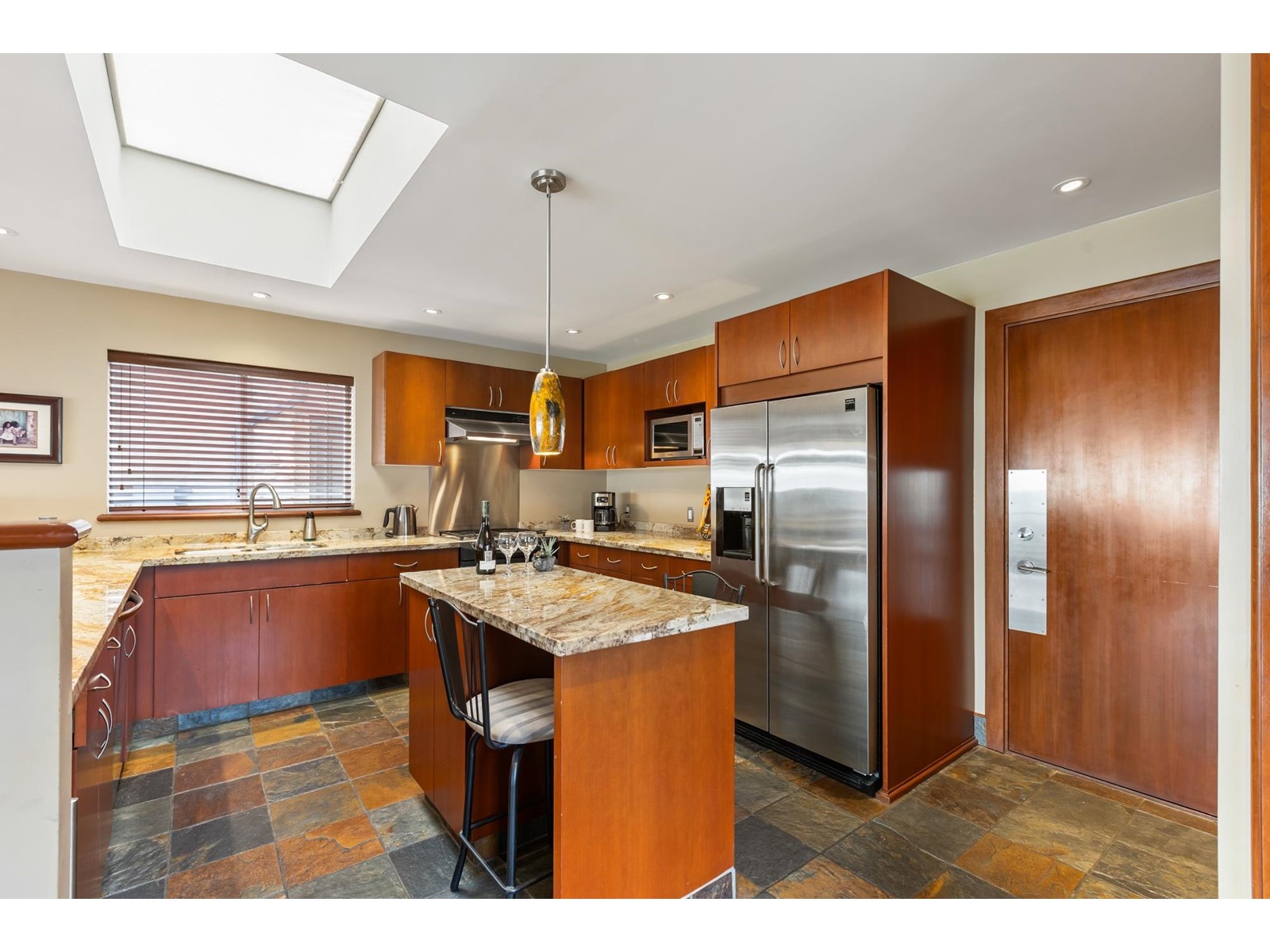 Property at 1235 OXFORD STREET image 5