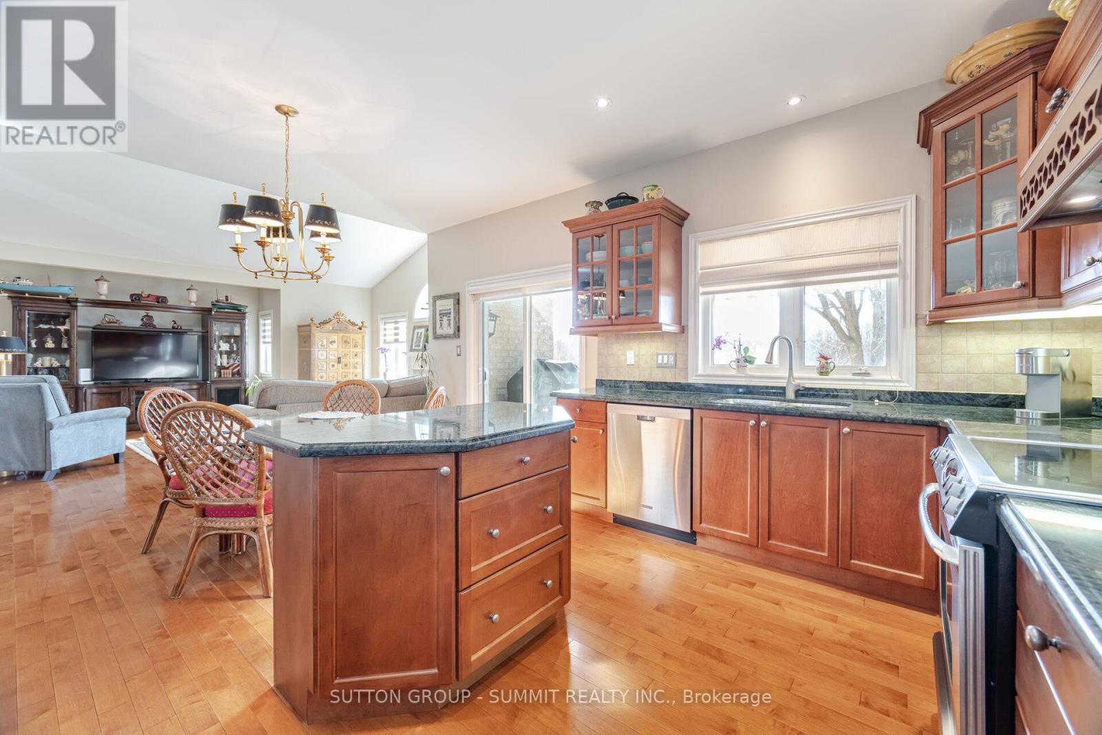 15 Deer Ridge Road, Uxbridge, Ontario  L0C 1A0 - Photo 12 - N12033716
