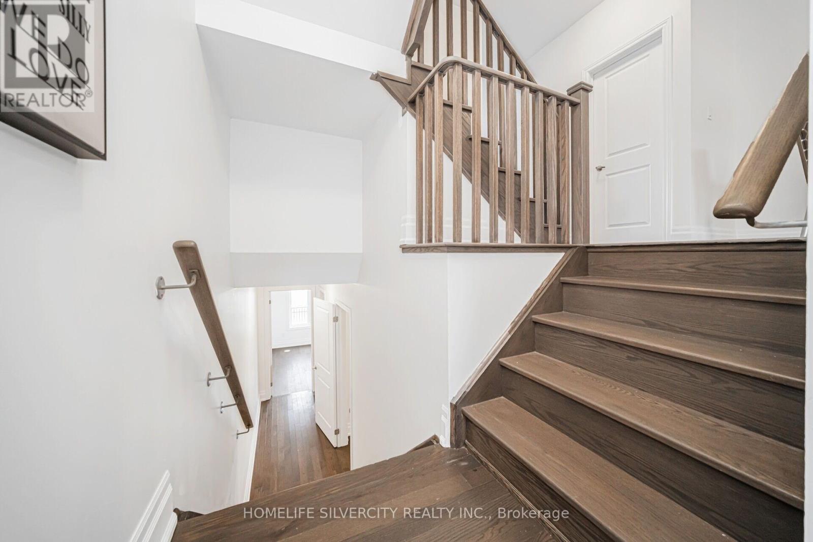 Property at 21 GEMMA PLACE image 3