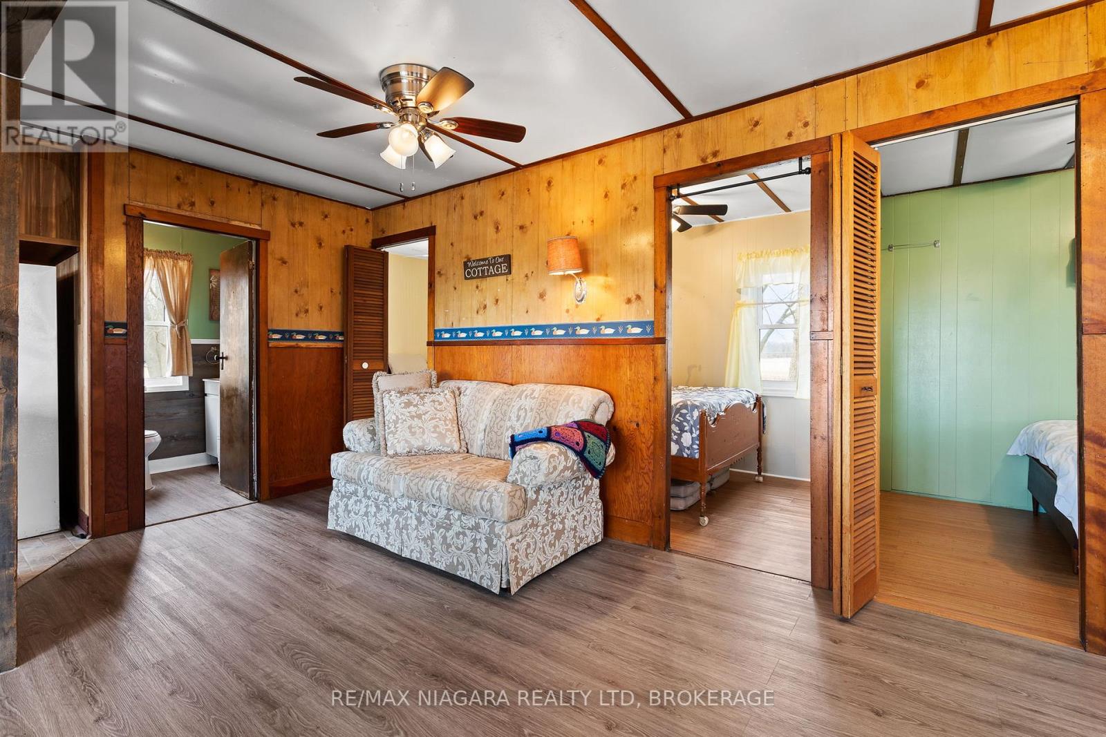 32 Erie Heights Line, Haldimand (Dunnville), Ontario  N0A 1K0 - Photo 14 - X12047863