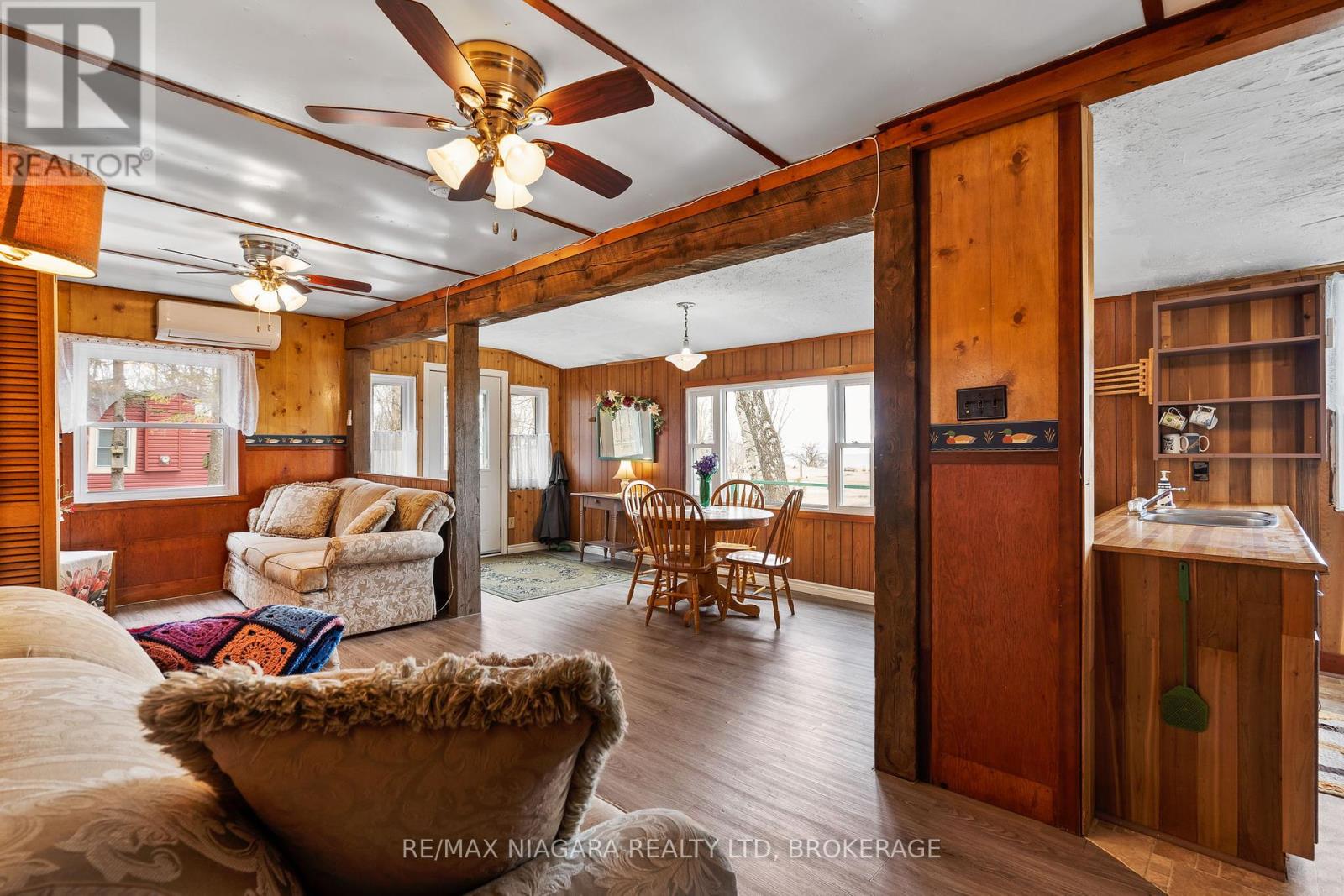 32 Erie Heights Line, Haldimand (Dunnville), Ontario  N0A 1K0 - Photo 18 - X12047863