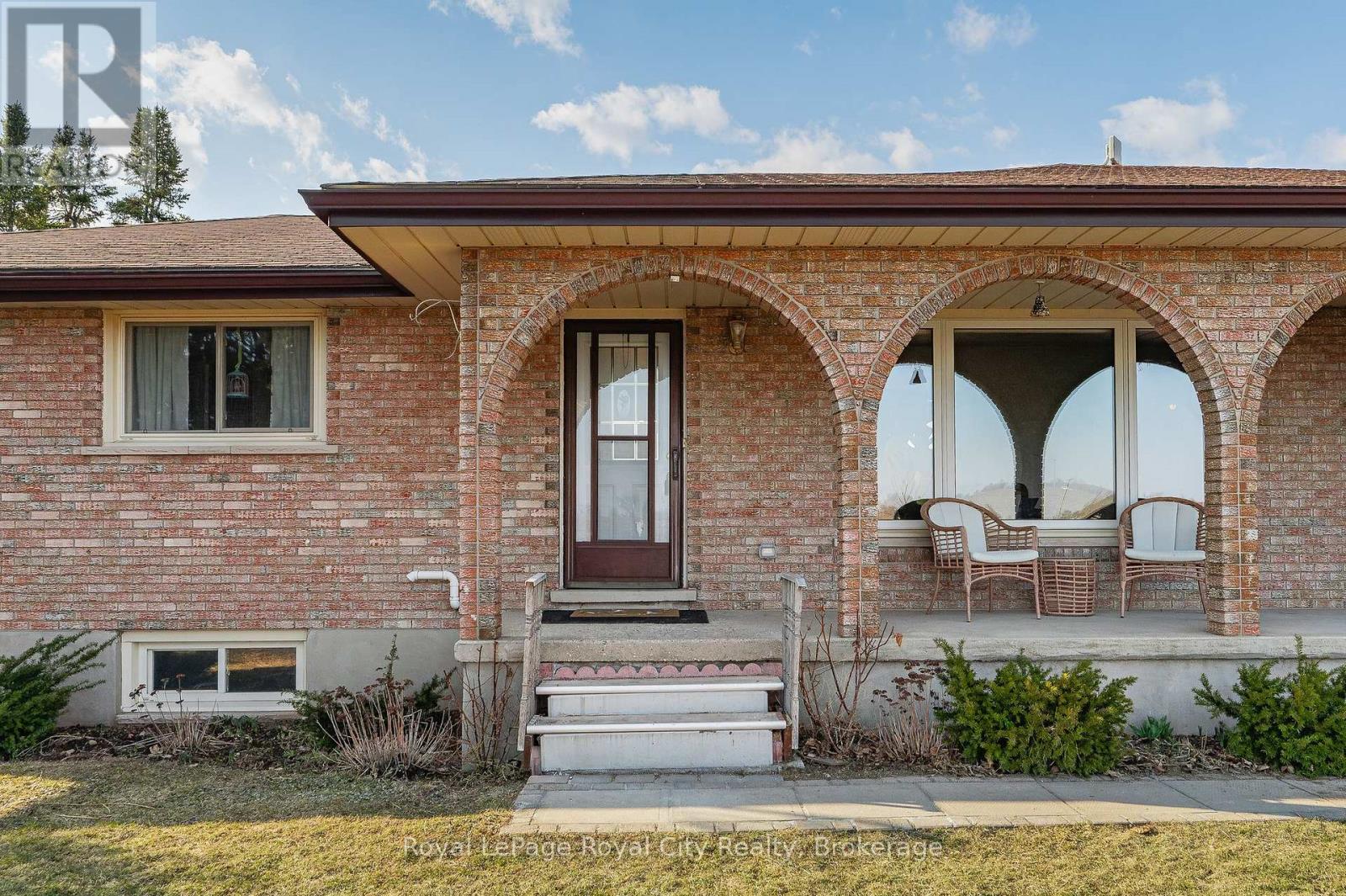 7682 Eighth Line, Centre Wellington, Ontario  N1H 6J2 - Photo 2 - X12047787