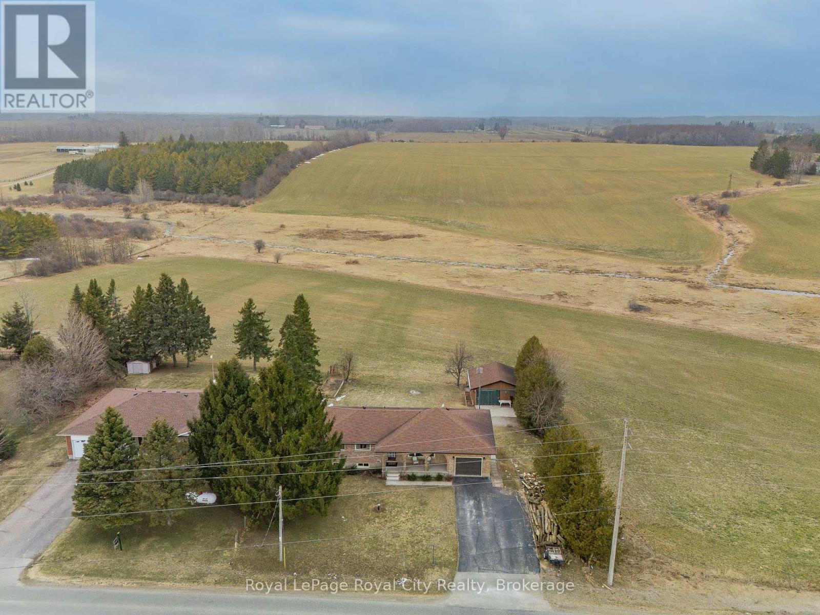 7682 Eighth Line, Centre Wellington, Ontario  N1H 6J2 - Photo 35 - X12047787