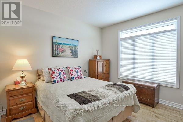 20 Twigs End E, Gravenhurst, Ontario  P0B 1J0 - Photo 14 - X12047874