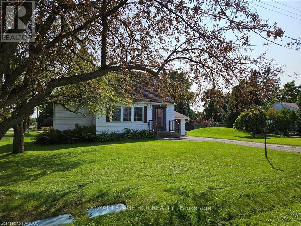 886 16TH STREET W, Georgian Bluffs, Ontario