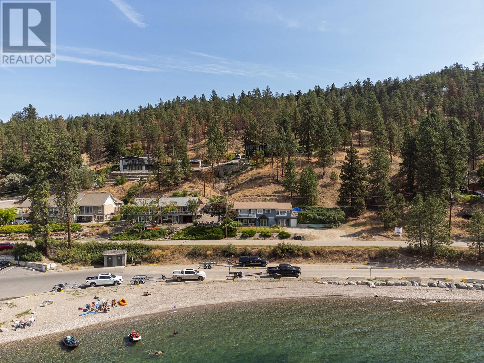 Property at 10837 Okanagan Centre Road W image 2