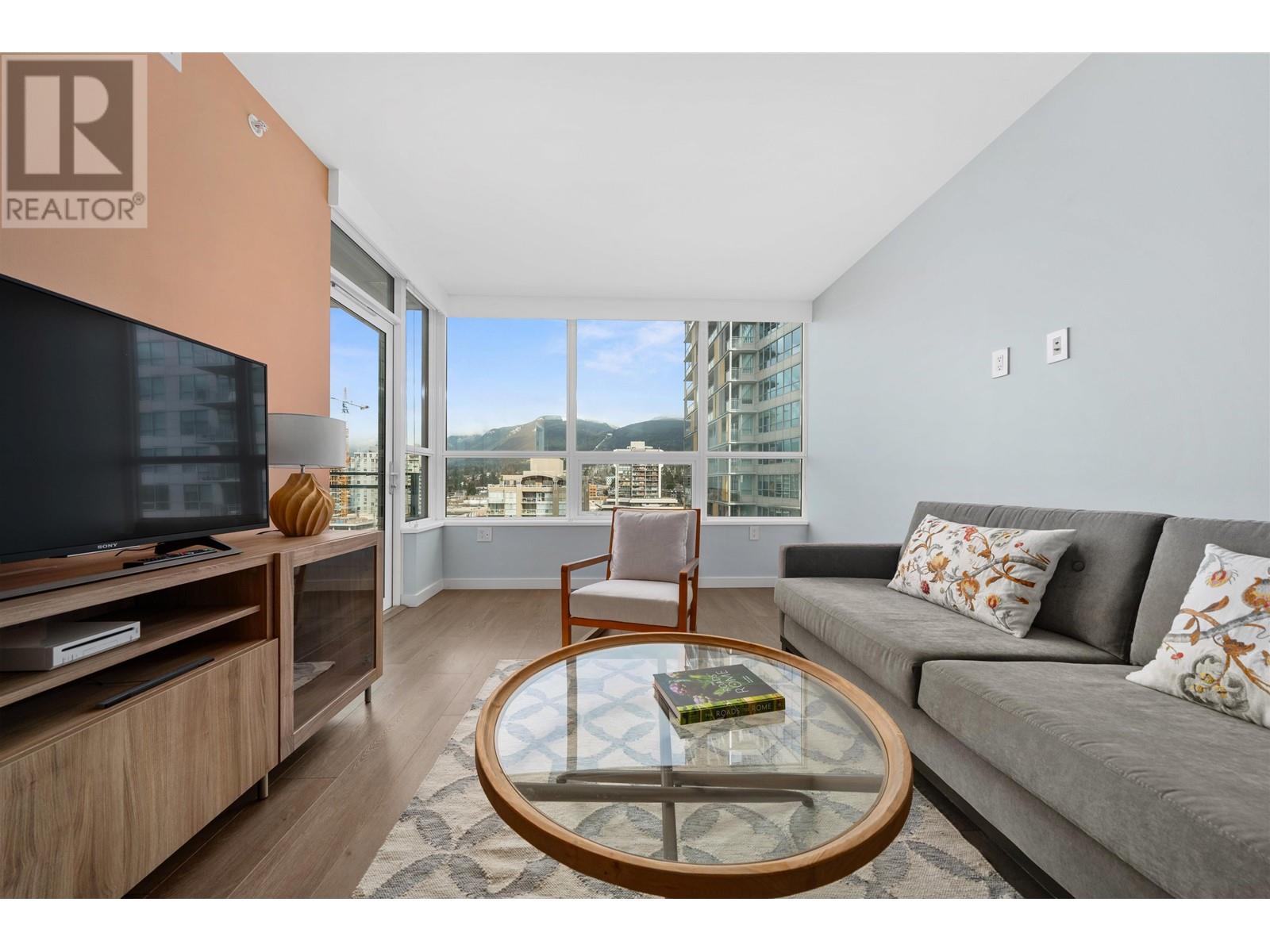 901 112 E 13 Street, North Vancouver, British Columbia  V7L 0E4 - Photo 2 - R2981181