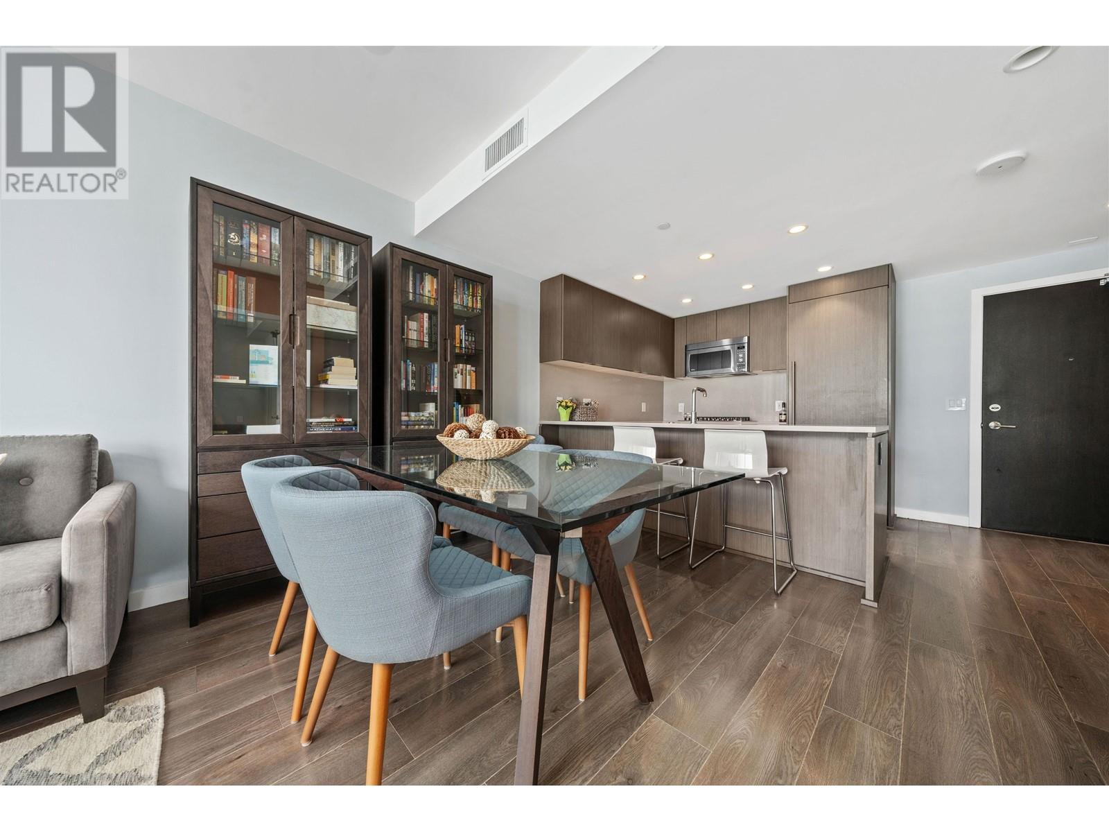 901 112 E 13 Street, North Vancouver, British Columbia  V7L 0E4 - Photo 6 - R2981181