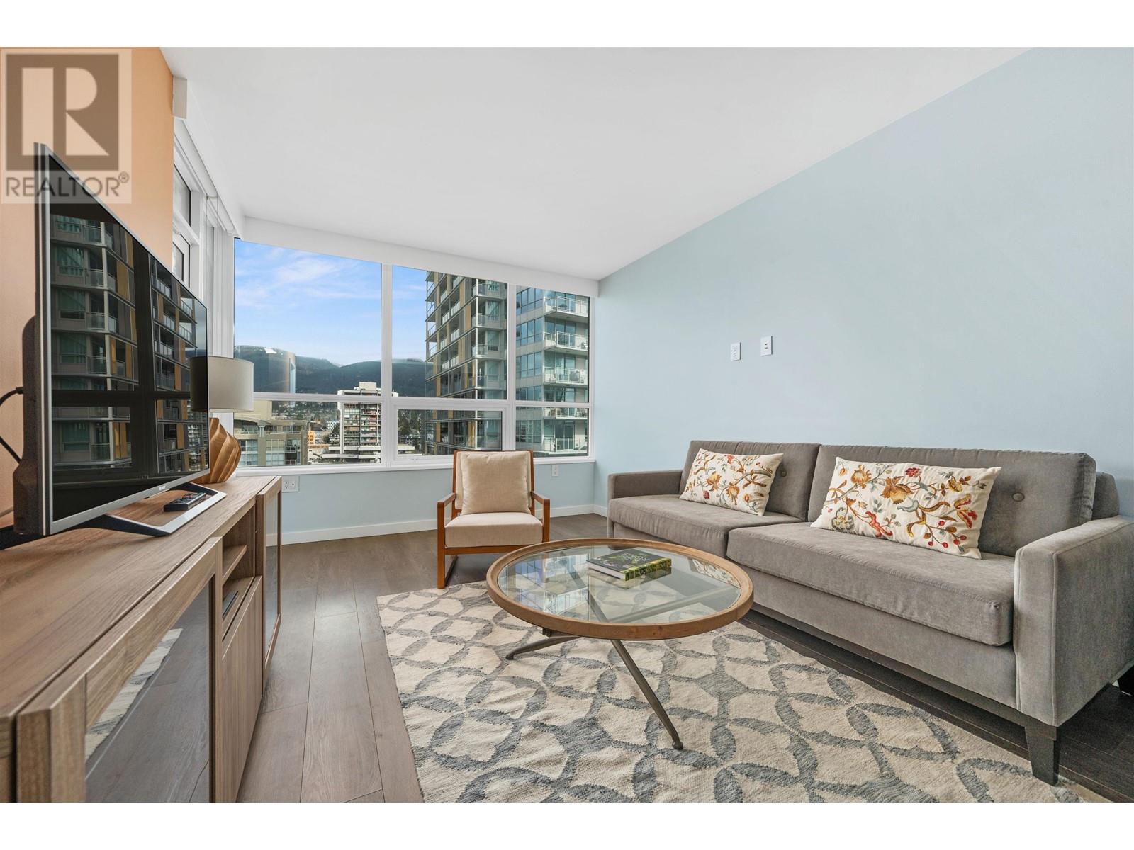 901 112 E 13 Street, North Vancouver, British Columbia  V7L 0E4 - Photo 3 - R2981181