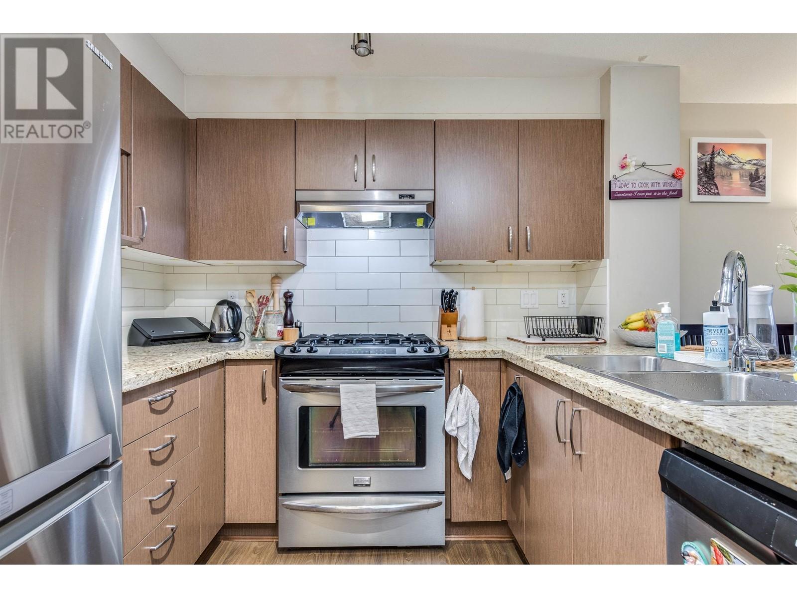 302 3105 Lincoln Avenue, Coquitlam, British Columbia  V3B 0E1 - Photo 6 - R2982609