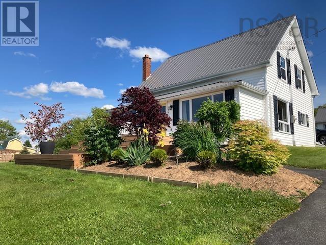 676 201 Highway, Moschelle, Nova Scotia  B0S 1A0 - Photo 2 - 202506116