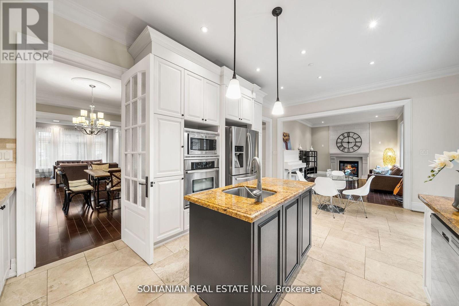 47 Terrace Avenue, Toronto, Ontario  M2R 1G1 - Photo 11 - C12047801