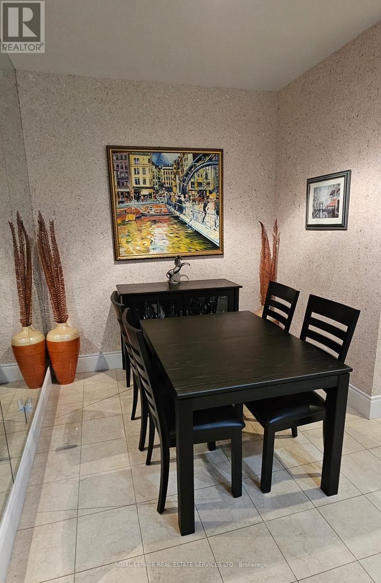 306 - 102 Bloor Street W, Toronto (Annex), Ontario  M5S 1M8 - Photo 11 - C12047830