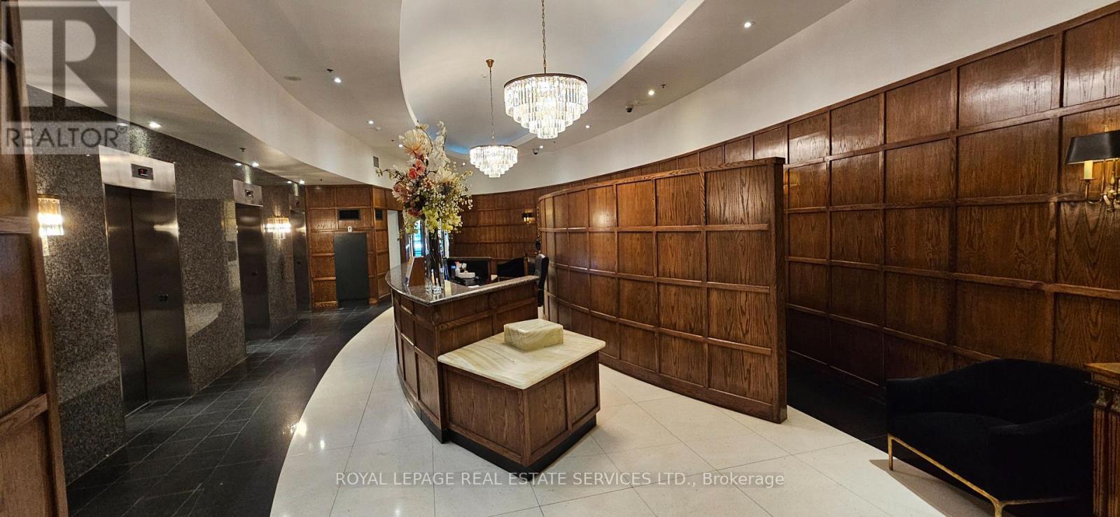 306 - 102 Bloor Street W, Toronto (Annex), Ontario  M5S 1M8 - Photo 5 - C12047830