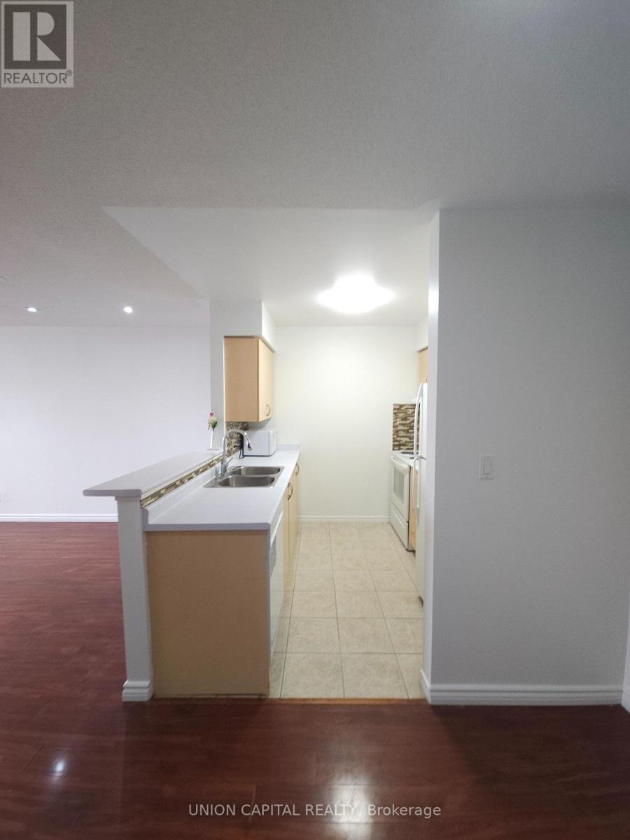 2 - 105 Sunrise Drive, Markham, Ontario  L3R 1A1 - Photo 5 - N12047852