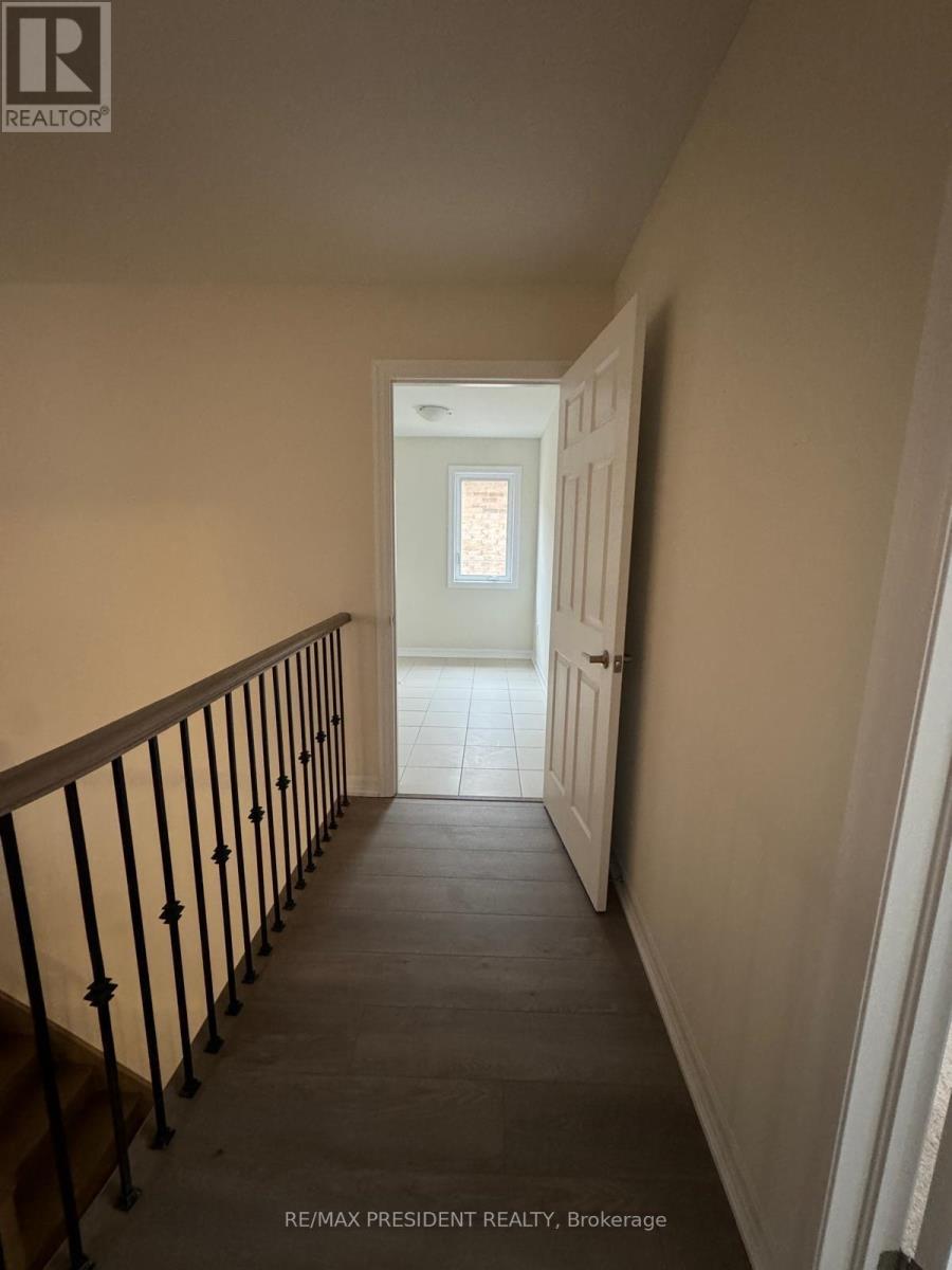 232 Warden Street, Clearview, Ontario  L0M 1S0 - Photo 12 - S12047917