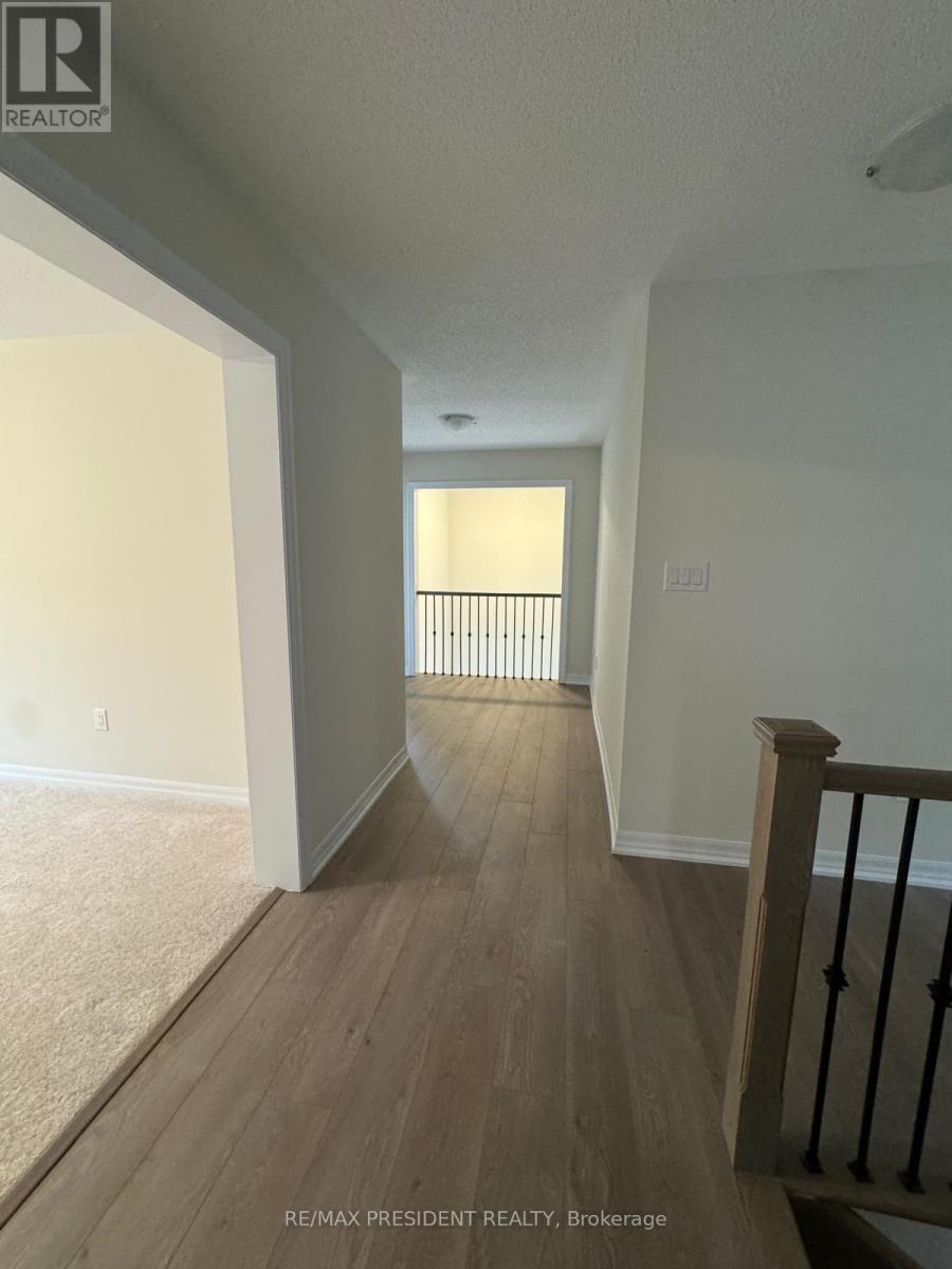 232 Warden Street, Clearview, Ontario  L0M 1S0 - Photo 2 - S12047917