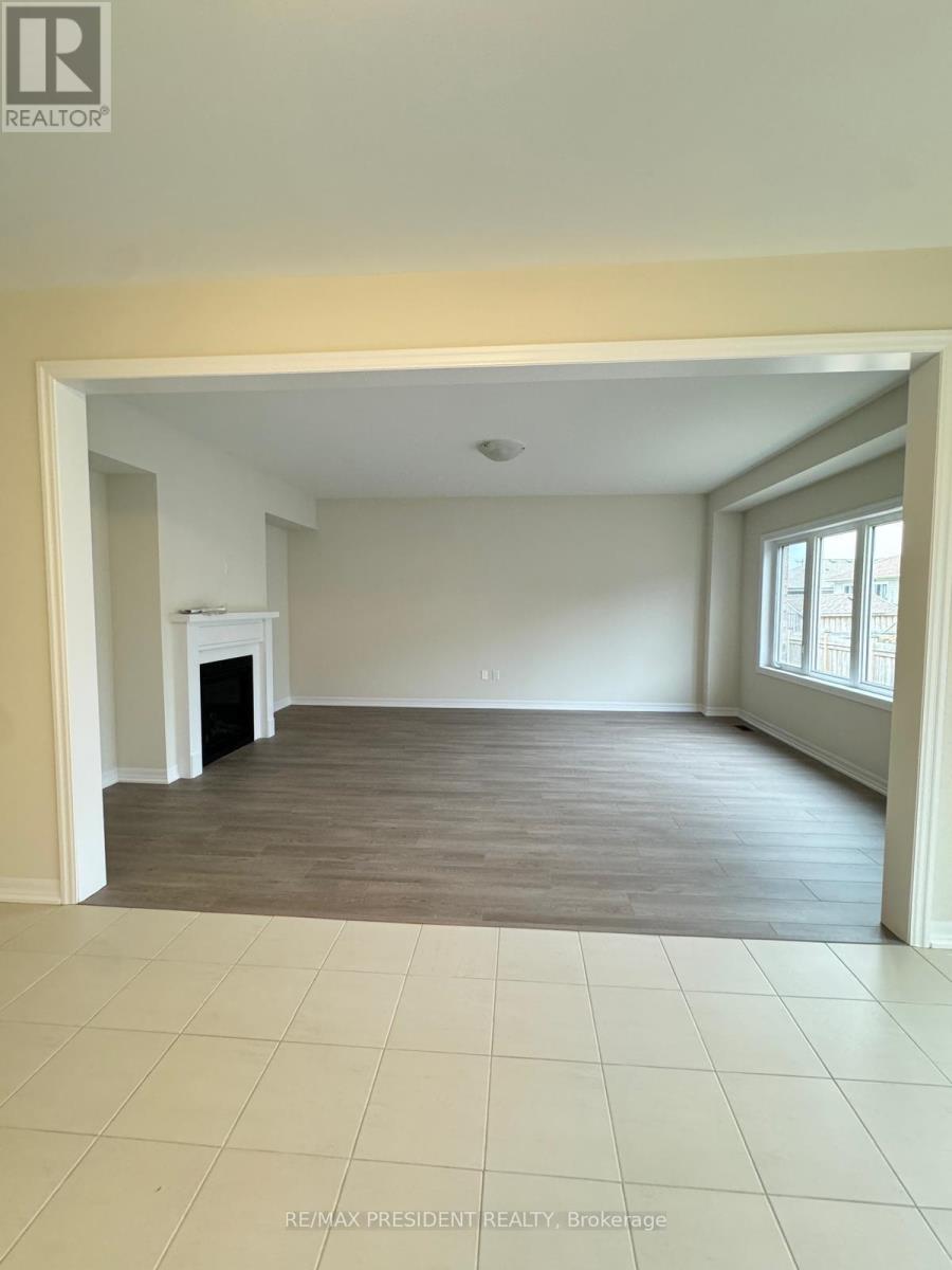 232 Warden Street, Clearview, Ontario  L0M 1S0 - Photo 3 - S12047917