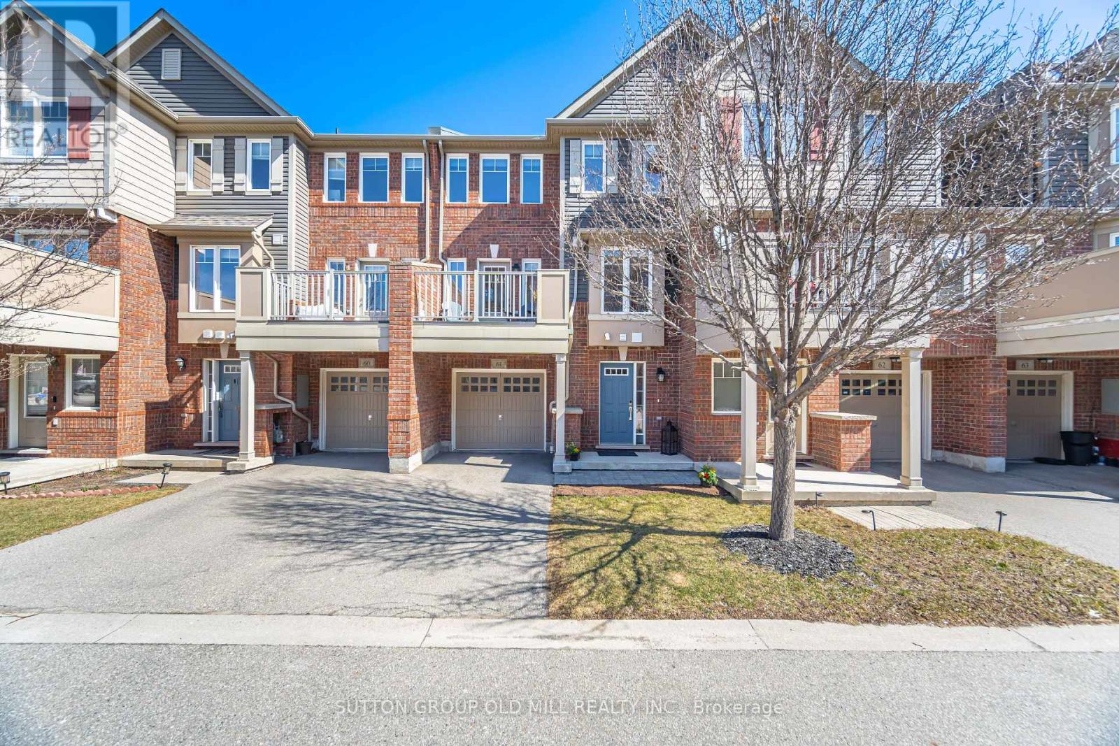 Property at 61 - 3050 ROTARY WAY image 1