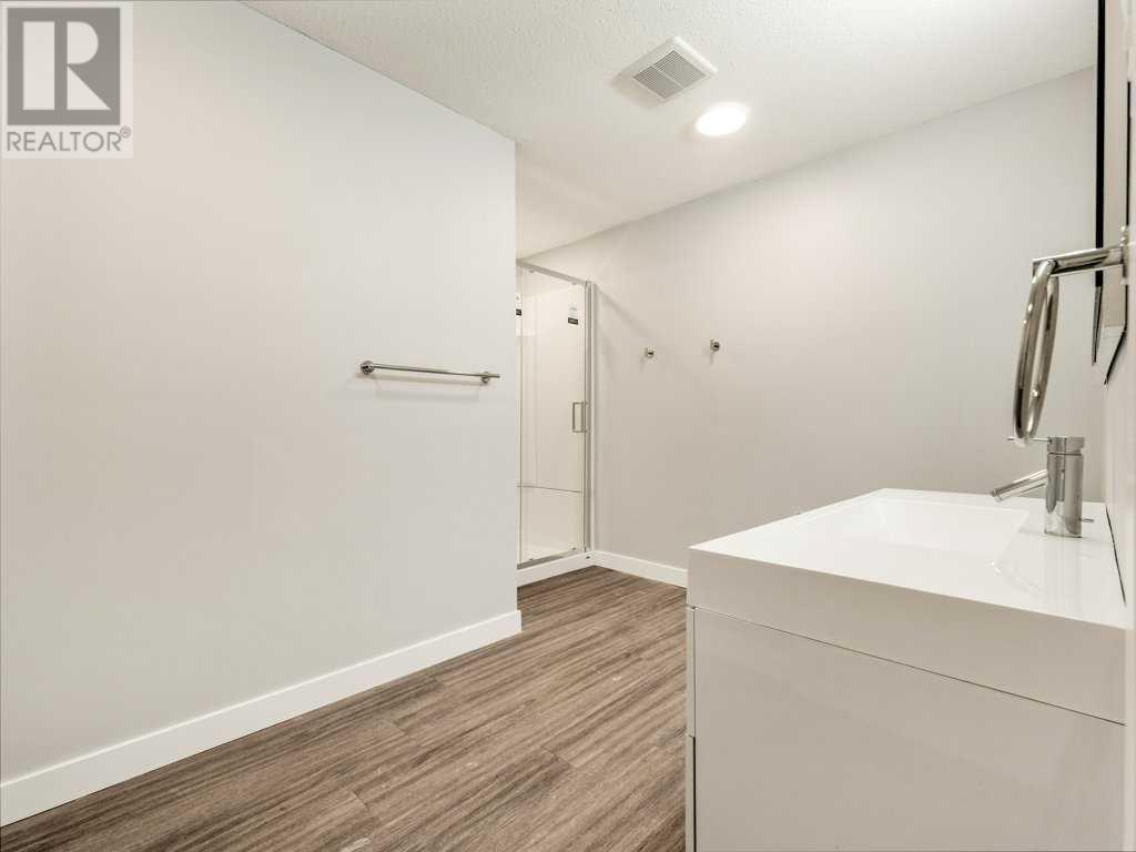 66 Moonlight Boulevard W, Lethbridge, Alberta  T1J 5K9 - Photo 38 - A2206092