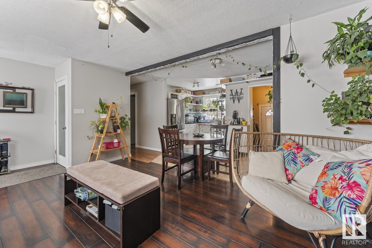 Property at 5706 49 AV image 3