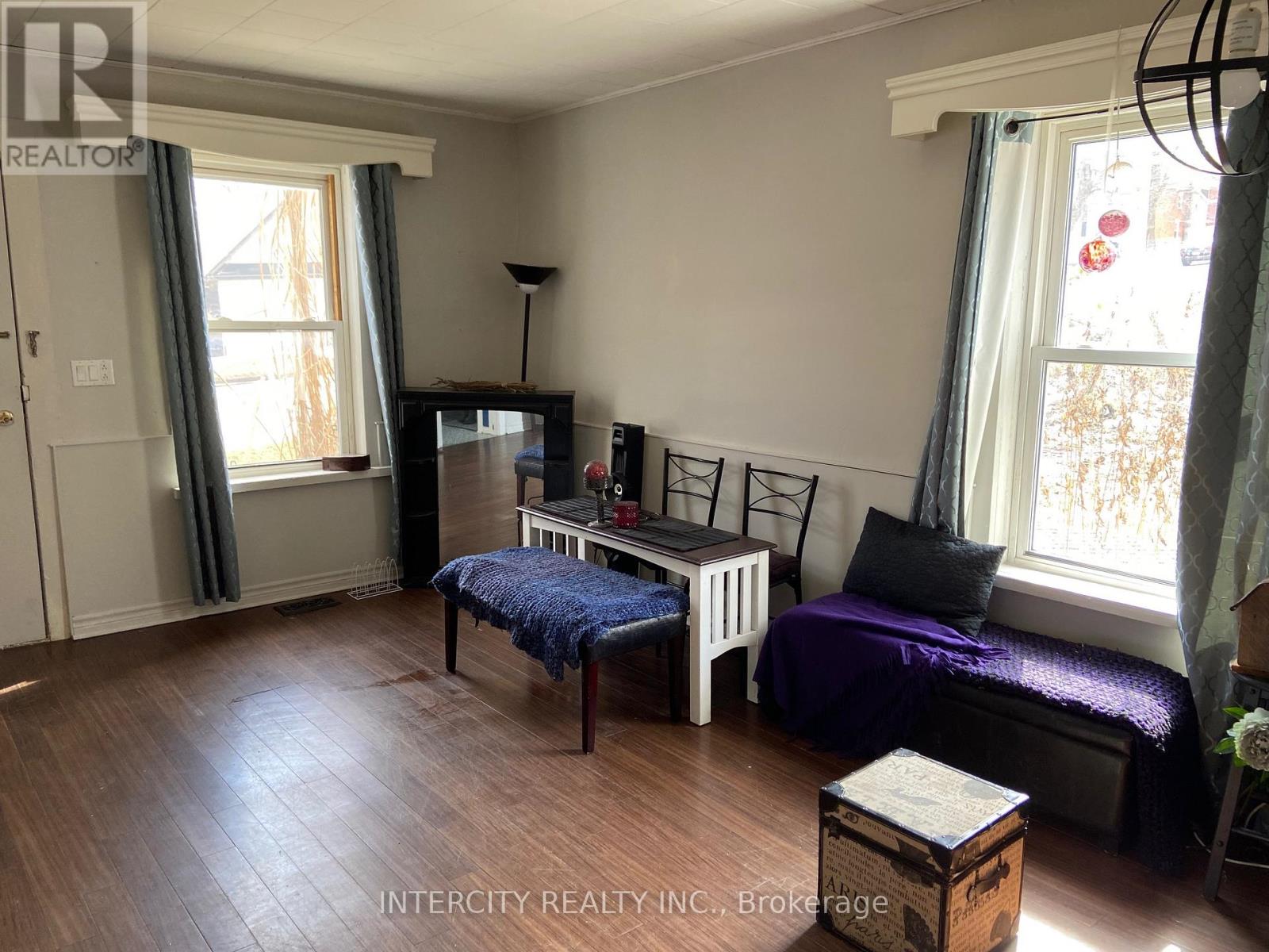 120 Second Avenue E, Shelburne, Ontario  L9V 3A7 - Photo 6 - X12047780