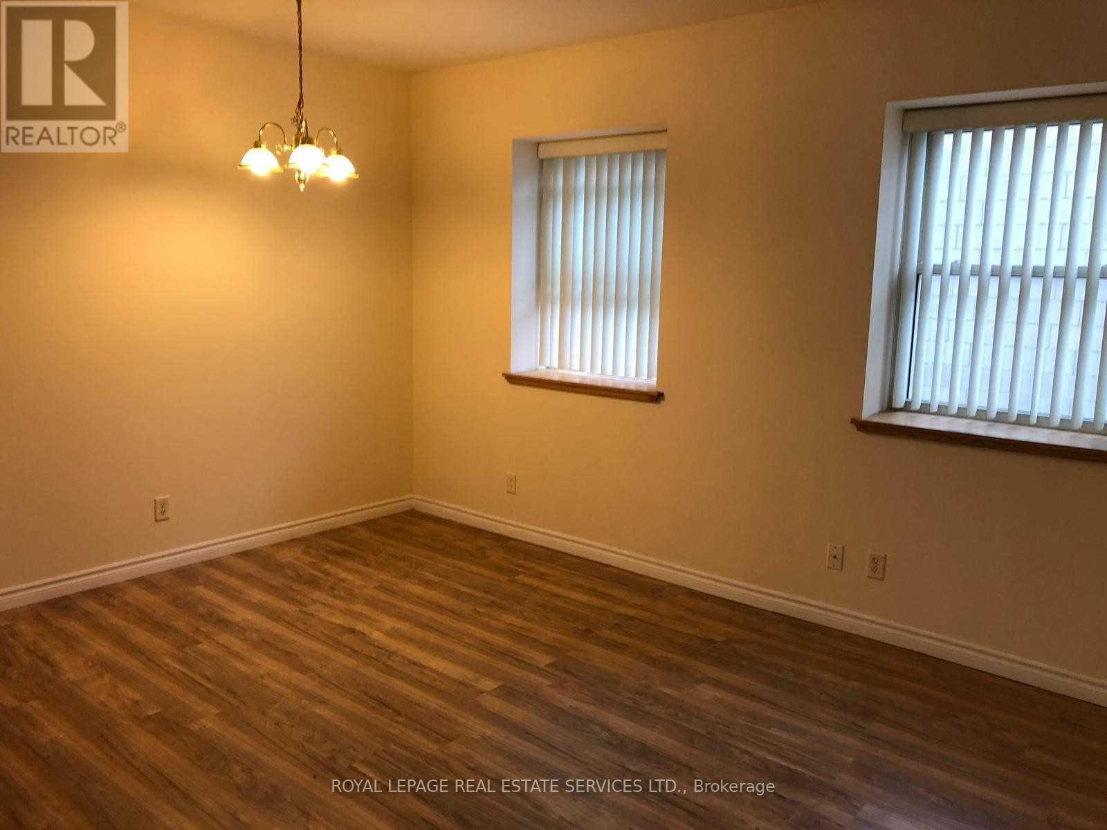 205 - 51 Wyndham Street, Guelph, Ontario  N1H 4E4 - Photo 11 - X12047806