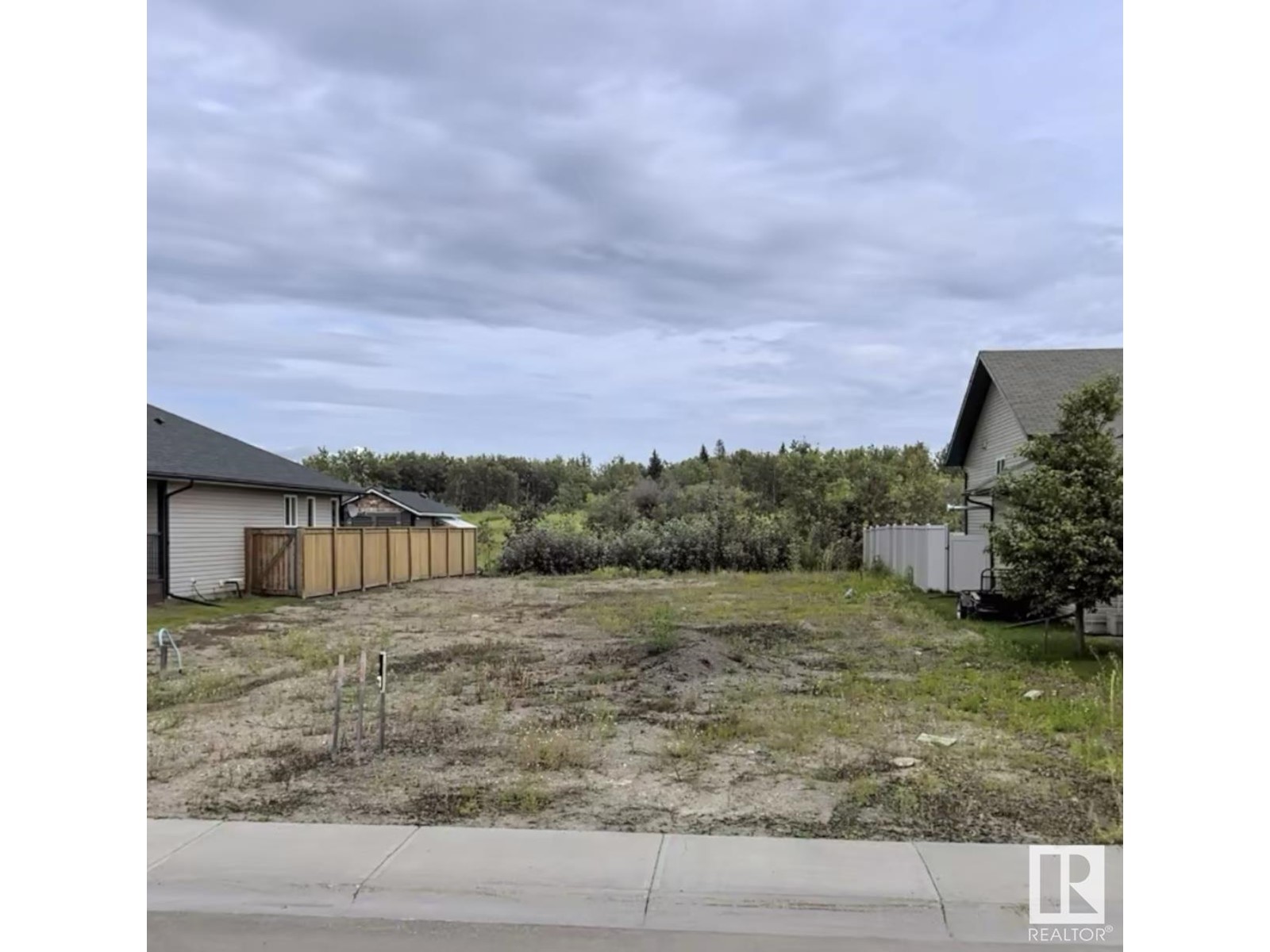 6209 45 St, Cold Lake, Alberta  T9M 2B5 - Photo 2 - E4410293