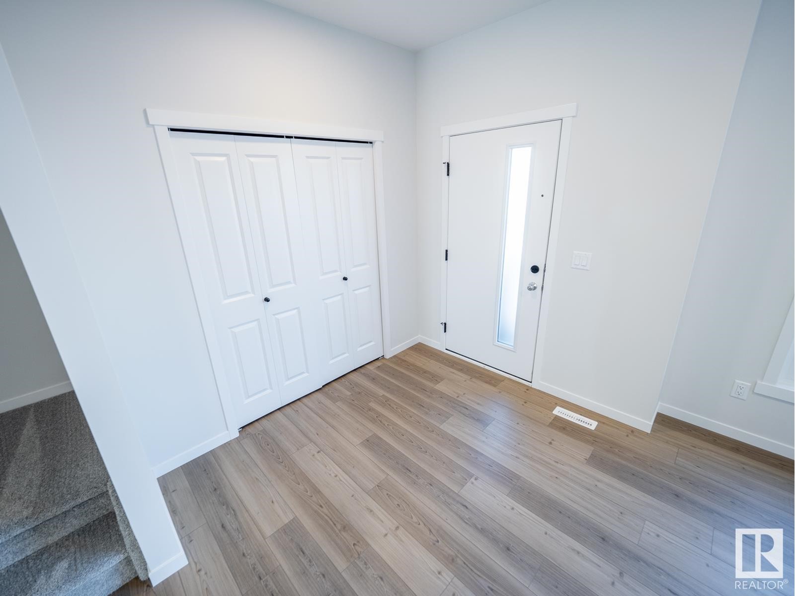 Property at 1232 16 ST NW image 3