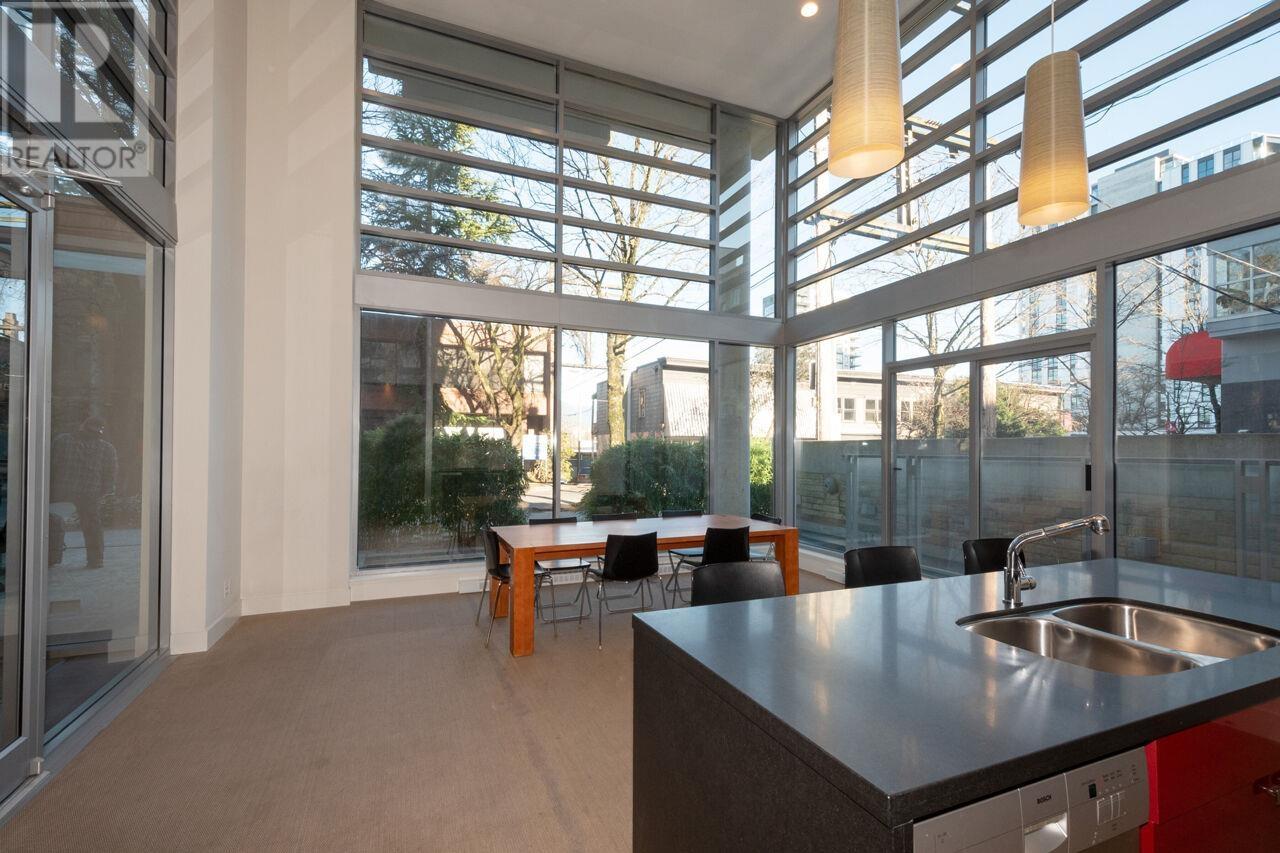 Listing Picture 5 of 35 : 701 1530 W 8TH AVENUE, Vancouver / 溫哥華 - 魯藝地產 Yvonne Lu Group - MLS Medallion Club Member