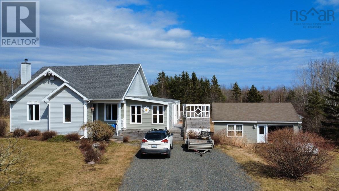 42 Blackie Road, Pictou, Nova Scotia  B0K 1H0 - Photo 2 - 202506132