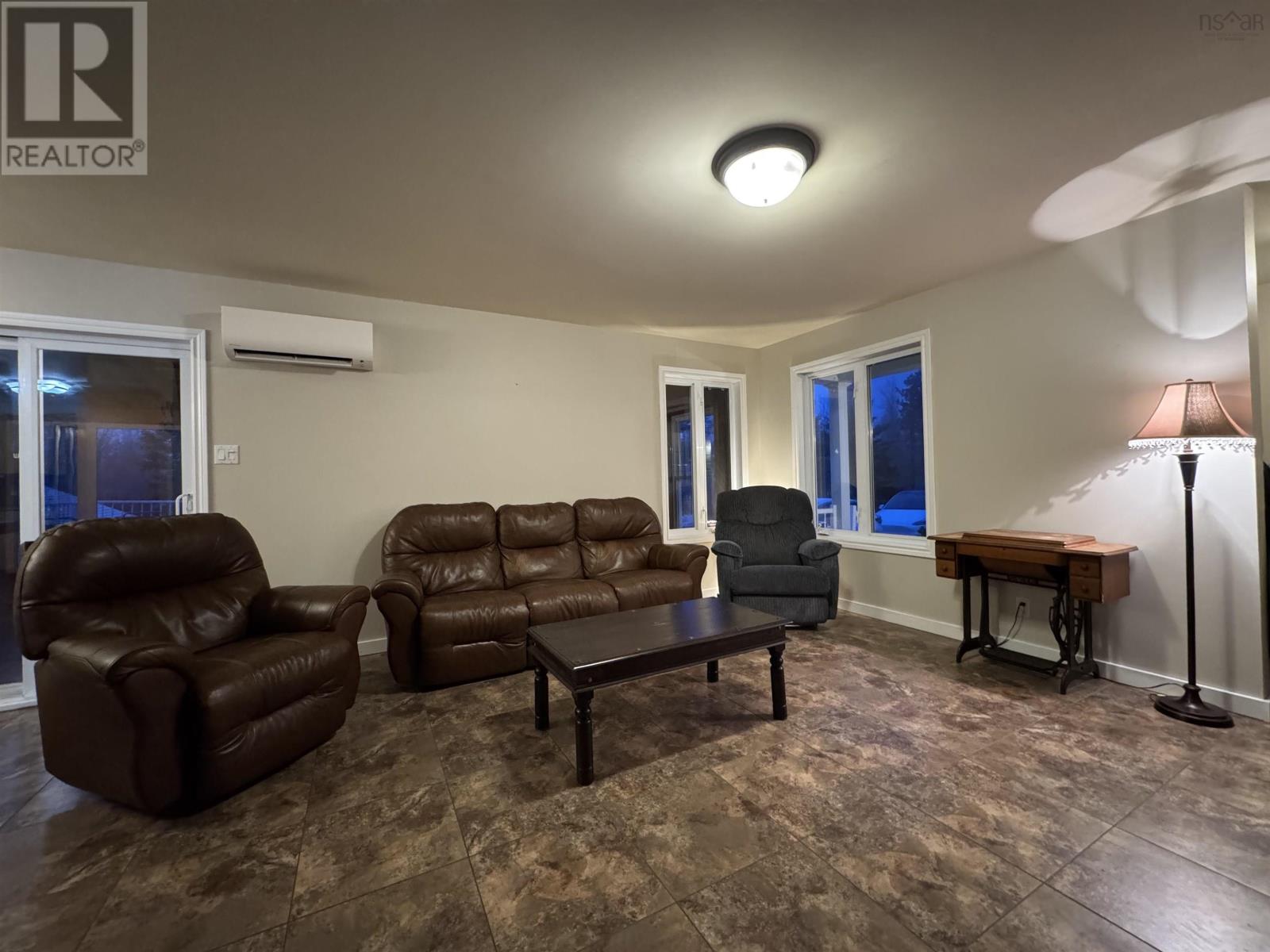 42 Blackie Road, Pictou, Nova Scotia  B0K 1H0 - Photo 8 - 202506132