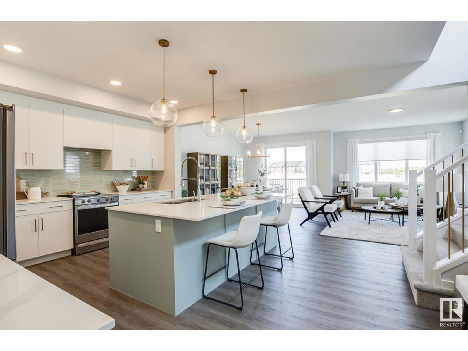 Property at 20711 24 AV NW image 3