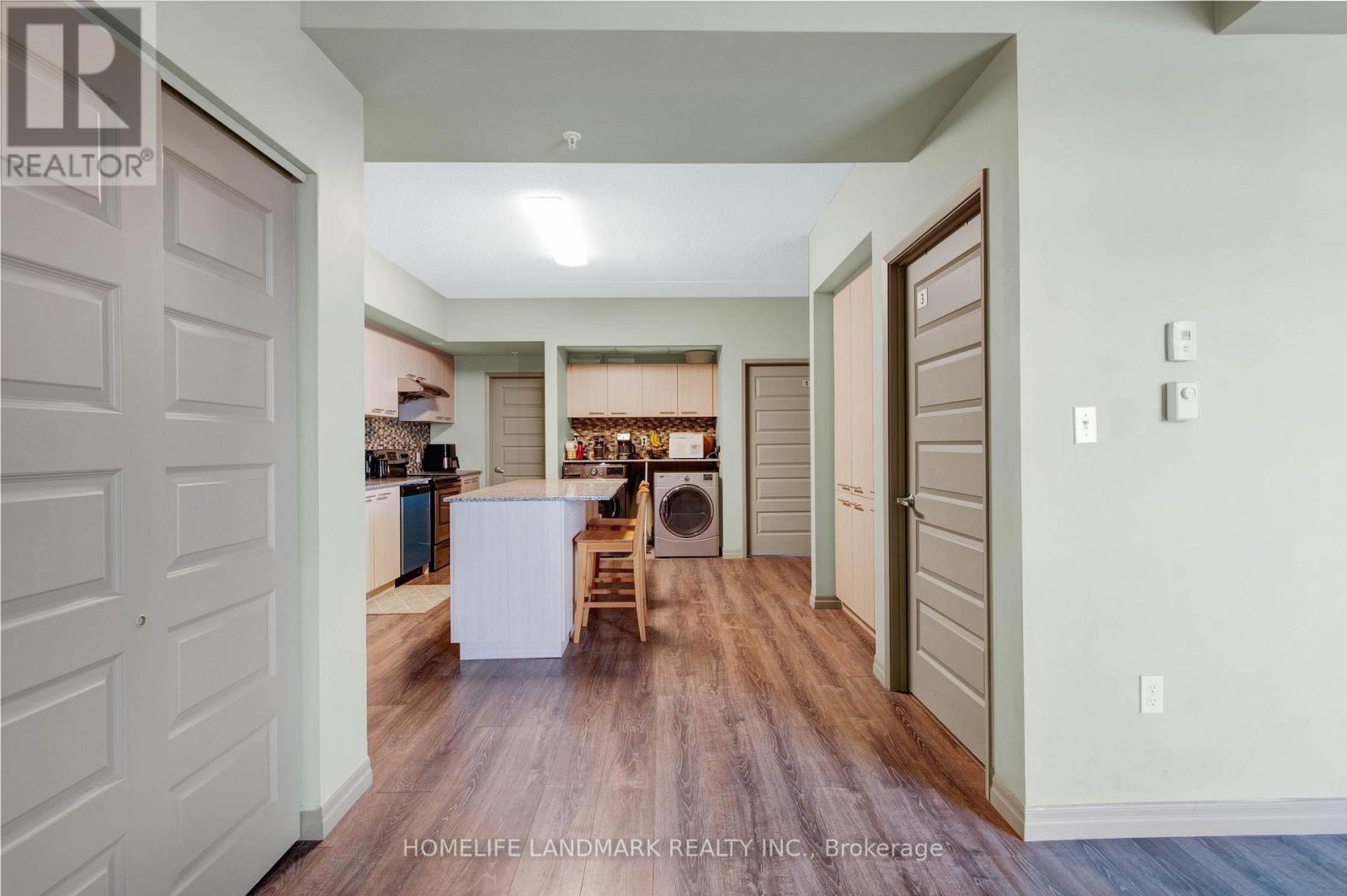 901 - 8 Hickory Street W, Waterloo, Ontario  N2L 3H6 - Photo 10 - X12047942