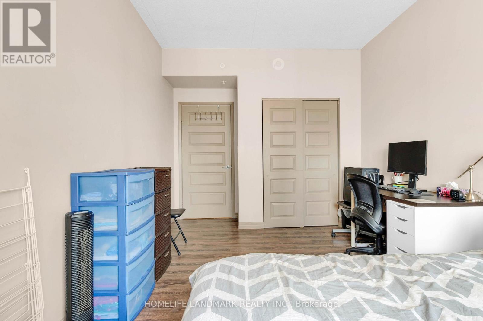 901 - 8 Hickory Street W, Waterloo, Ontario  N2L 3H6 - Photo 18 - X12047942