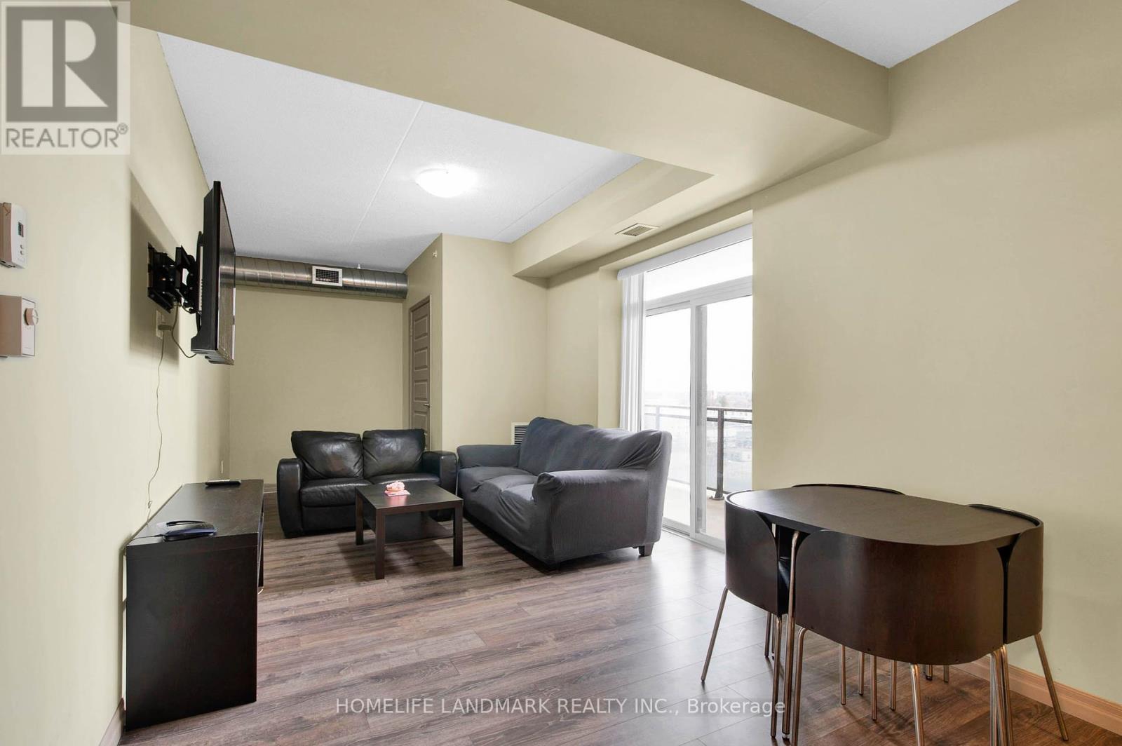 901 - 8 Hickory Street W, Waterloo, Ontario  N2L 3H6 - Photo 8 - X12047942